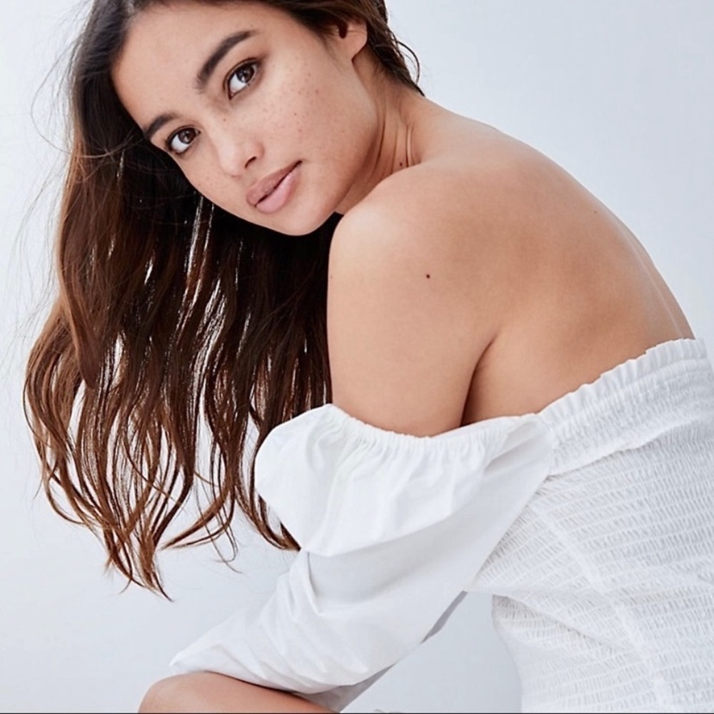 ARITZIA Wilfred White Smocked bodice Maelys dress long sleeves Size Small